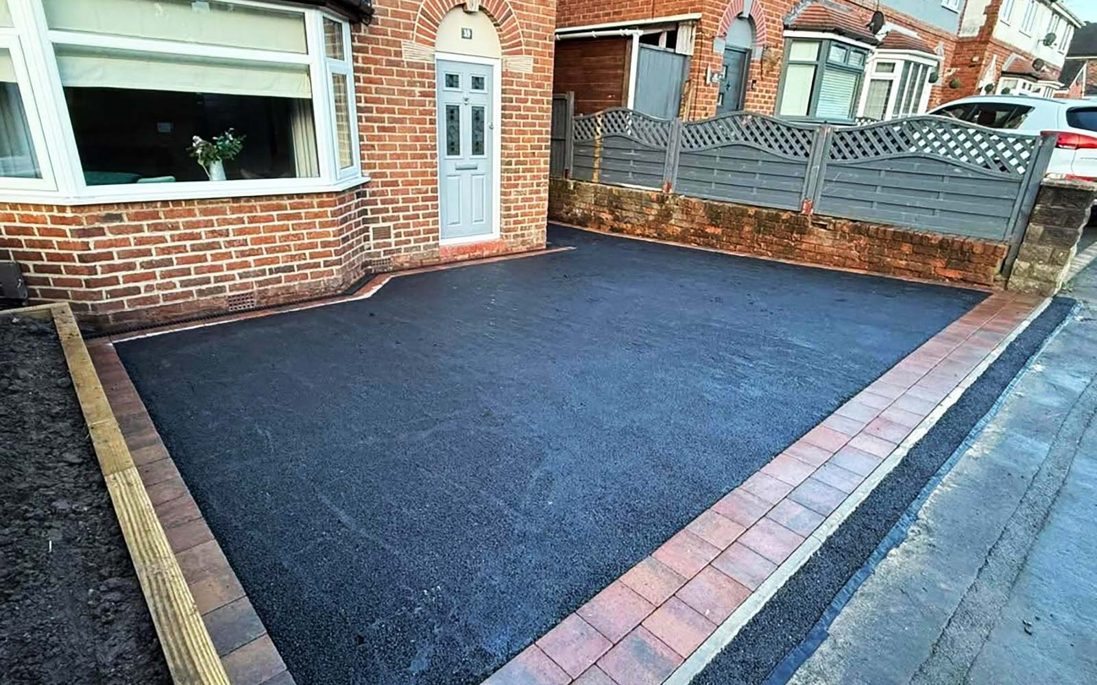 Professional Tarmac Driveway Installation